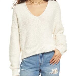 Free People Cream V-Neck Sweater - Size XL